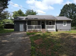 51 Jennifer Ln, Rydal, GA 30171