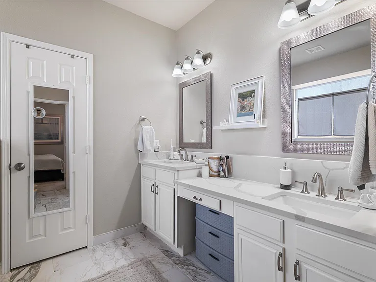7914 Kristina Dr — Photo 26