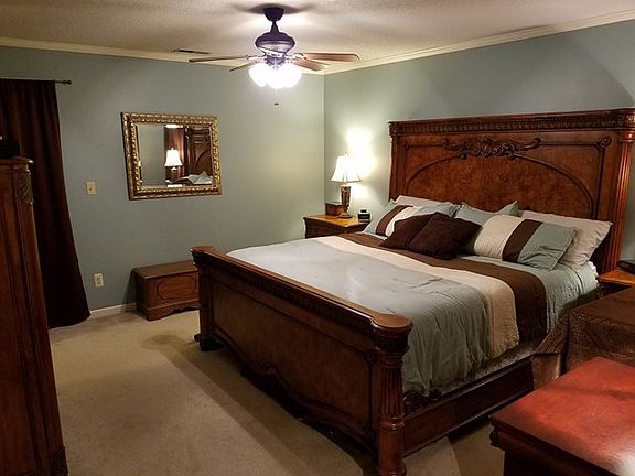5th image of 104 Westbury Ln