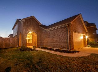 8307 Lemongrass Ave, Baytown, TX 77521