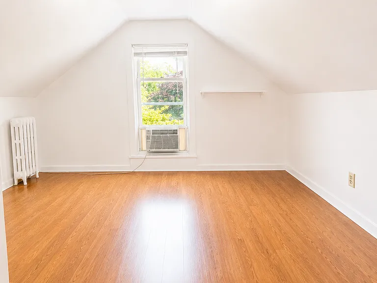 310 Palmer Ave #2 — Photo 16