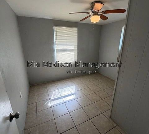 5th image of 1017 Wexler St