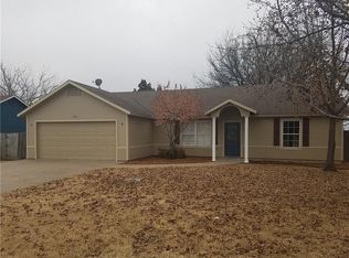 1522 Justin Ct, Siloam Springs, AR 72761