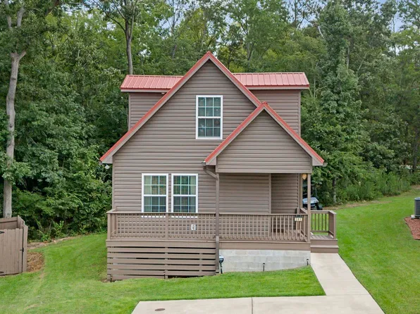 281 Marina Cove Dr, Gilbert, SC 29054
