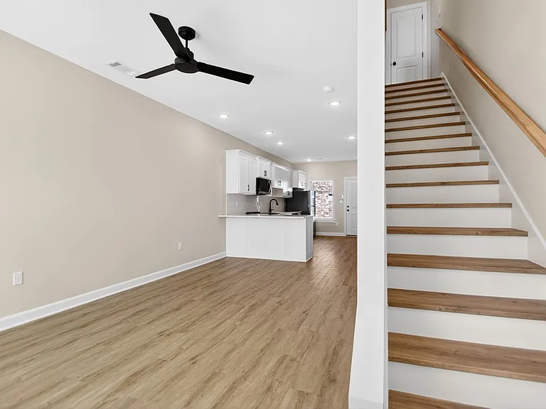 Leasing Now - New Townhomes, North Little Rock Argenta Arts Area — Photo 12