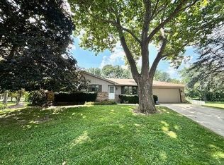 5527 Cirrus Ct, Rockford, IL 61109