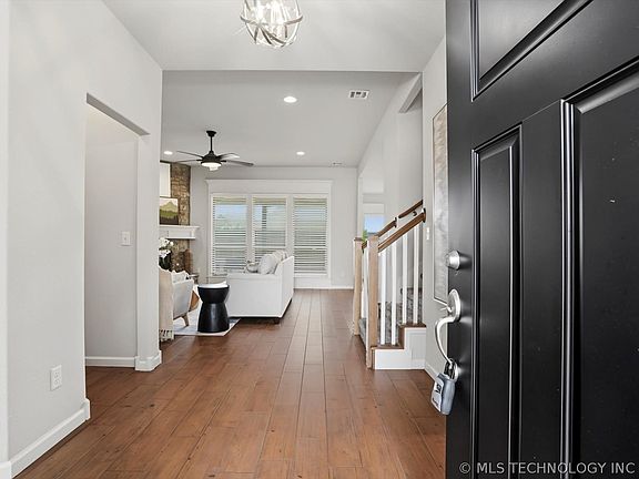 2nd image of 6728 E 124th Pl S