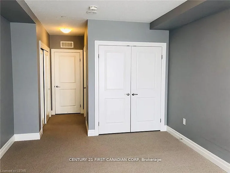 260 Villagewalk Blvd #608 — Photo 34