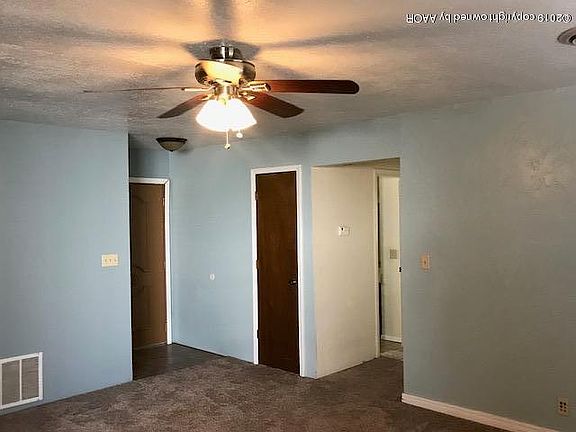 3rd image of 813 Kentucky Dr