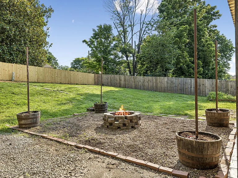 246 Blackman Rd — Photo 26