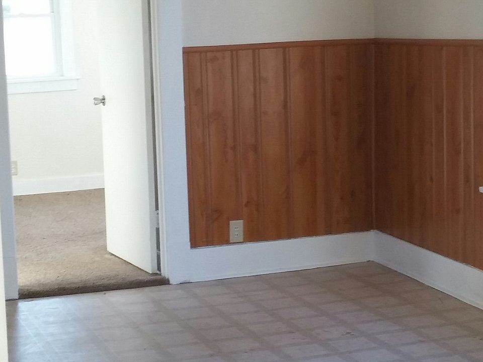2nd image of 639 N 9th St