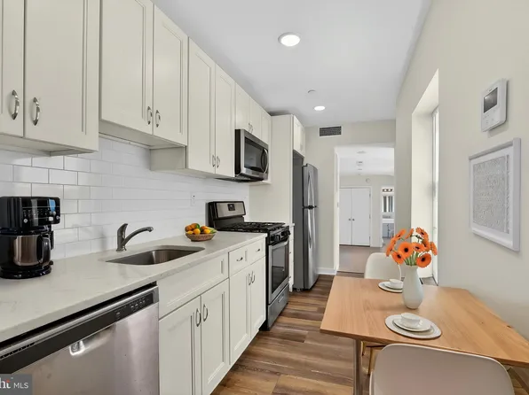 541 N Orianna St #2B, Philadelphia, PA 19123