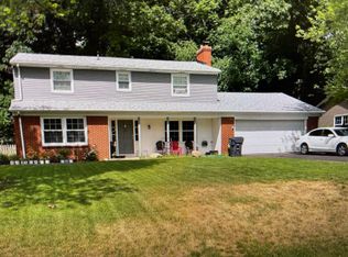 483 Sunrise Cir, Kalamazoo, MI 49009