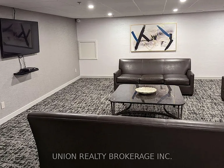 60 Homewood Ave #208 — Photo 35