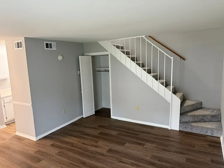 900 Mountain Creek Rd #C-52 — Photo 1