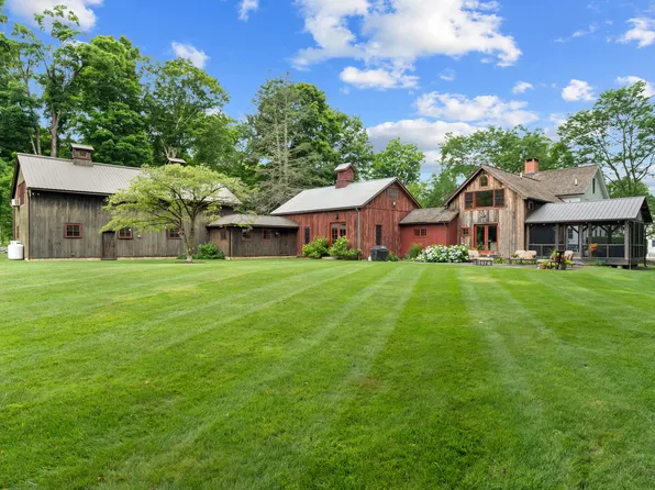 29 Taunton Hill Road, Newtown, CT 06470