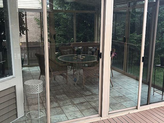 3rd image of 43517 Nowland Dr