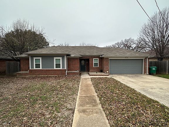 2nd image of 809 Audra Ln