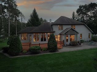 2250 Shadowview Cir, Plover, WI 54467