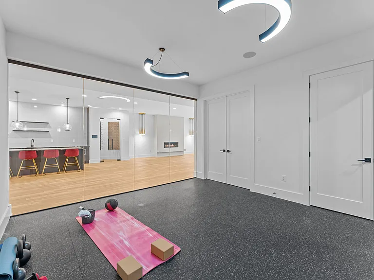 608 Walker Rd — Photo 34