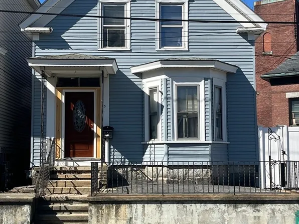5 S Whipple St, Lowell, MA 01852