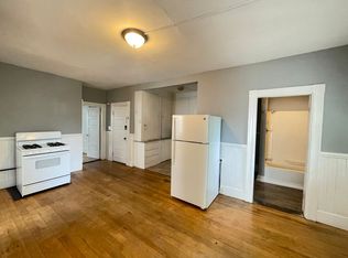549 Somerville St APT 1, Manchester, NH 03103