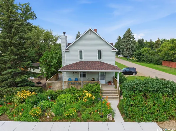 513 1st Street E, Hepburn, SK S0K 1Z0