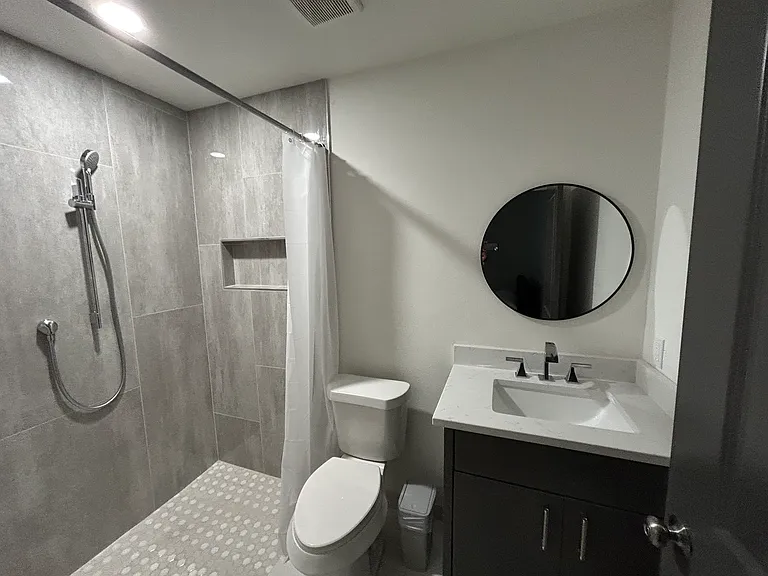 6917 Allview Ln — Photo 11