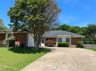 6210 Azalea Dr, Rowlett, TX 75089