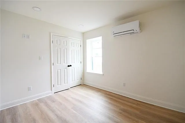 2311 Saint Anthony Street - 1B — Photo 2