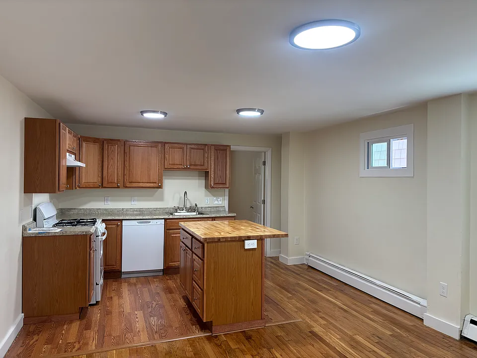 286 Beacon St #C
