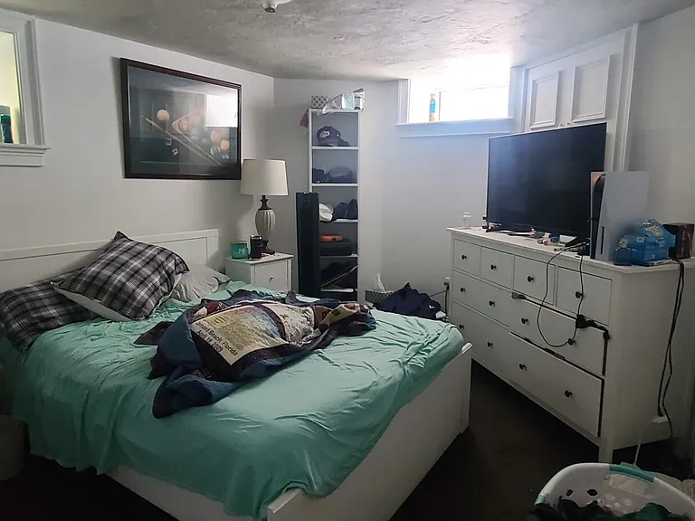 8 1/2 O St #1 — Photo 9