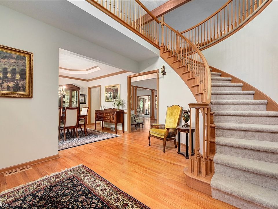 14841 Timber Ln, Middleburg Heights, OH 44130 | Zillow