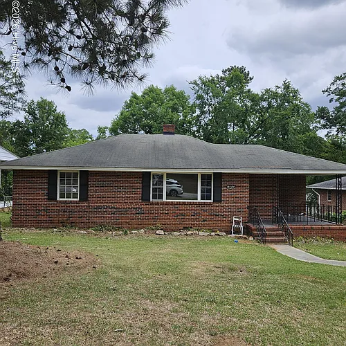 2505 Smith St Photo 1