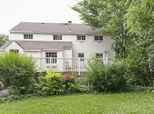 123 George St, Barrington, IL 60010