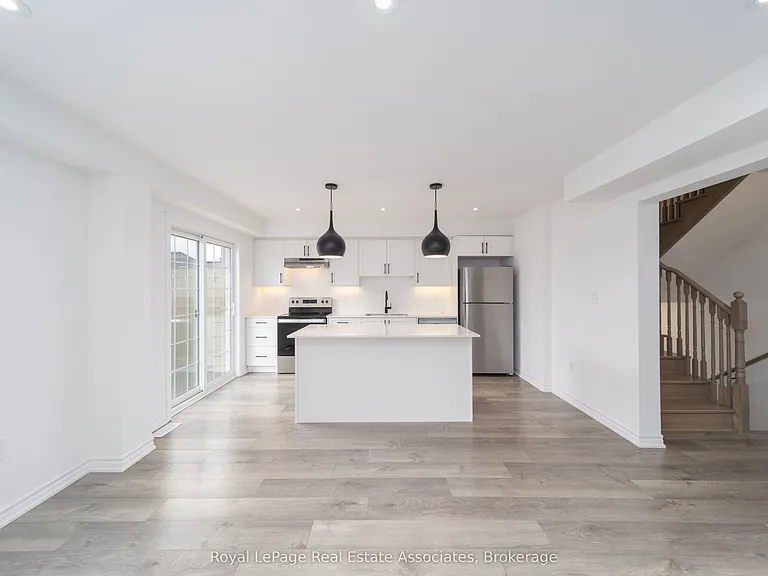 12 Hay Ln — Photo 10