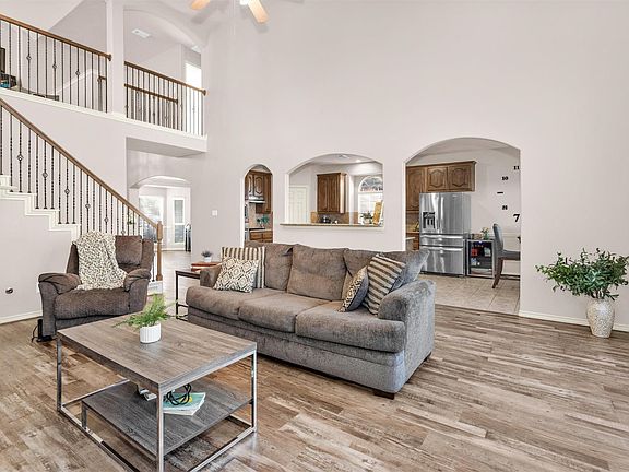 3rd image of 30110 Legends Ridge Dr