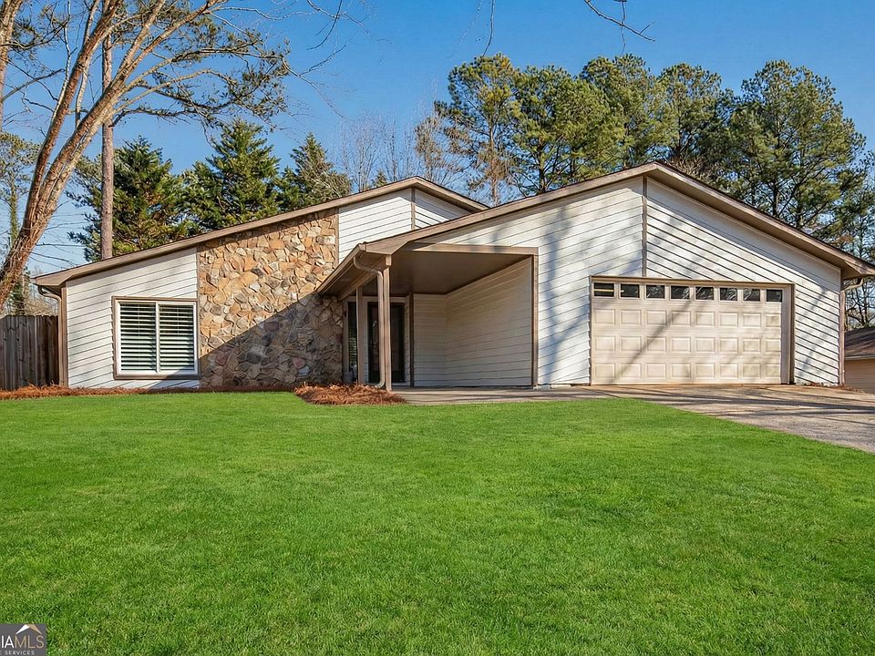 1st image of 860 Waterbrook Ct