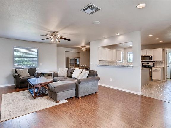 3rd image of 2204 Patriot Dr