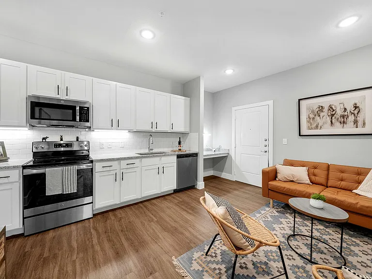 Orchard Grove Apartments — Photo 5