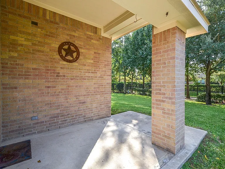 18323 S Elizabeth Shore Loop — Photo 28