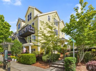 1950 18th Ave NE #B, Issaquah, WA