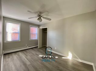 52 Warren St #4, New Haven, CT 06511