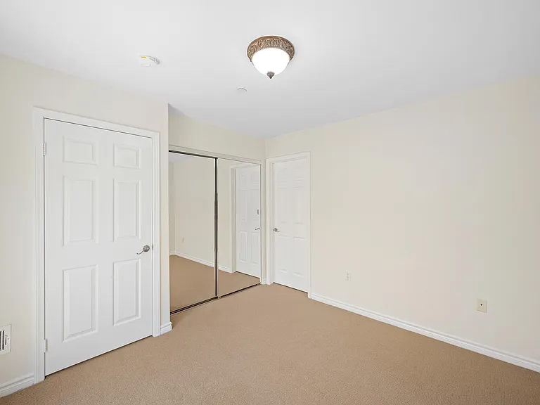 345 W Loraine St #3 — Photo 25