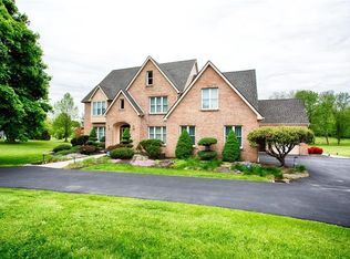 363 Little Creek Dr, Nazareth, PA 18064