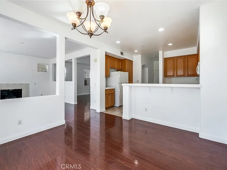 4544 Filson St — Photo 6