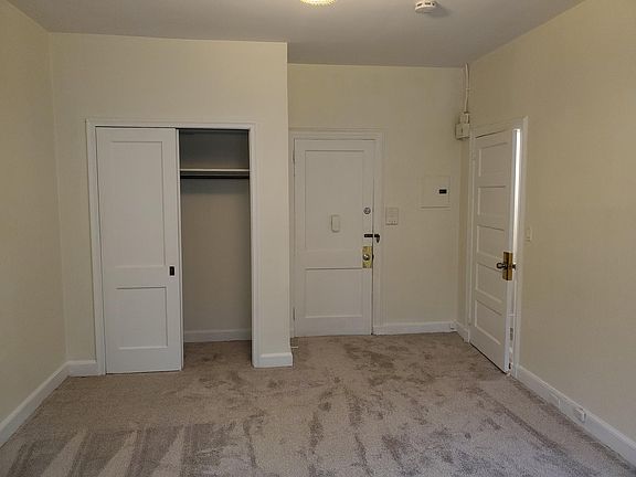 3rd image of 363 Elwood Ave #1