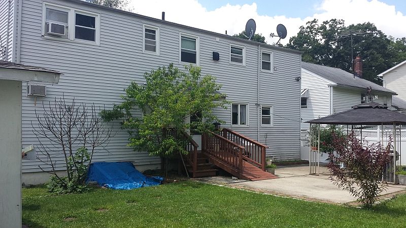 2nd image of 2557 Allen Ave