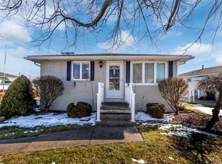 61 J F K Ln, Depew, NY 14043