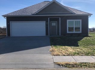 93 Hunters Ridge Dr, Eminence, KY 40019